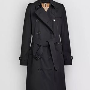 Burberry Kensington Heritage Trench Coat